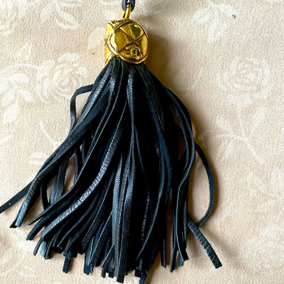 Vintage Chanel drawstring bag - Picture 3 of 16